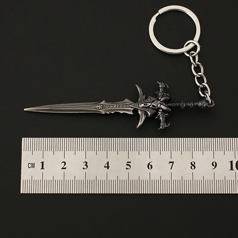 9cm Vintage World of Warcrafts Weapon Model Key Chain for Men WOW Frostmourne Metal Key Ring Fans Car Bag Decor Jewelry Gift