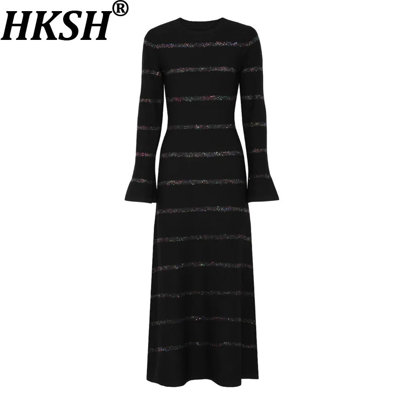 

HKSH Autumn Winter New Women's Long Dress O-neck Sequined Flare Sleeves Slim Fit Fashion Elegant Stylish Knitted Dresses HK16123