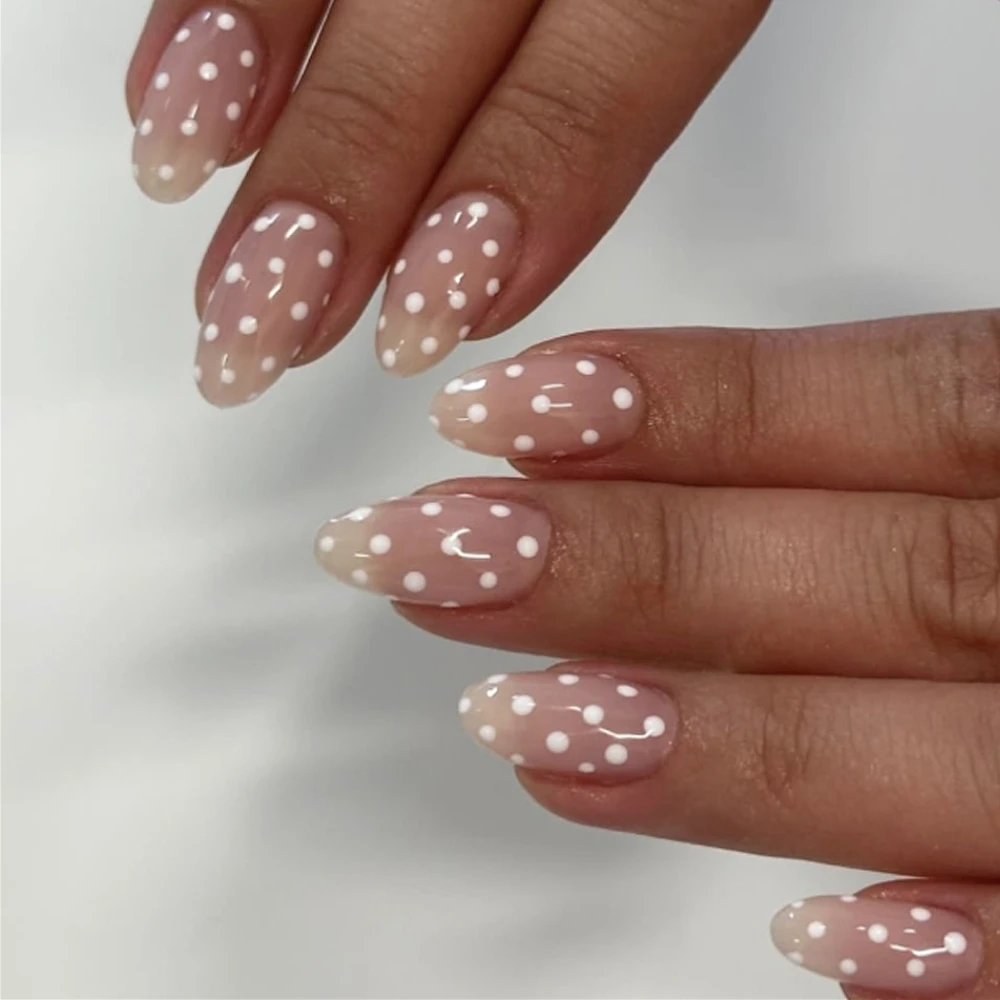 

Simple White Round Polka Dot Nude Wearable Nail Art Chic Short Almond Fake Nails Detachable Finished False Nails Press on Nails
