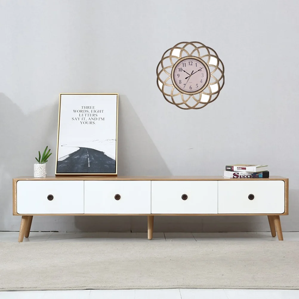 

Vintage 16-Inch Hollowed-Out Silent Wall Clock Large Decorative Dial Clock European Style for Bedroom Living Room Kitchen