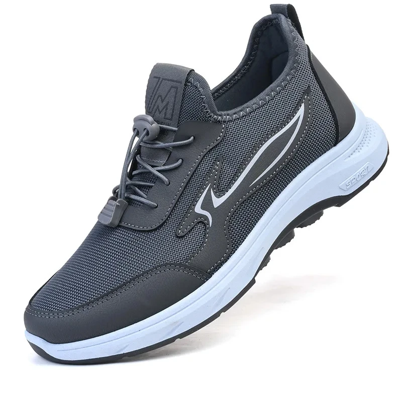 New Sports Shoes with Casual, Comfortable Soft Sole and Versatile Design