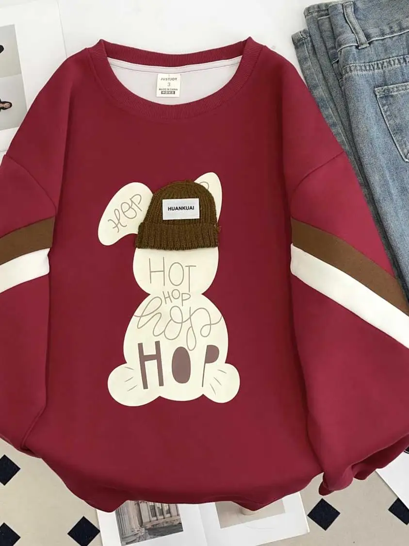 

Свободный крой, красный свитшот с мультяшным принтом кролика, модный осенний повседневный стиль, женская одежда, милый стиль, с длинными рукавами