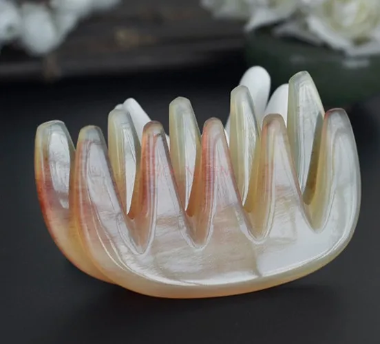 

Cow horn comb, household small comb, portable massage comb, wide toothed comb, head meridian comb