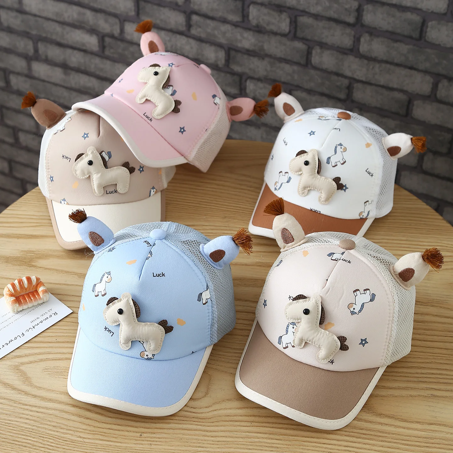 Fashionian Patchwork Stitching Logo Three-Dimensional Small Horse Mesh Baseball Cap Casual Print Children's Breathable Beanie