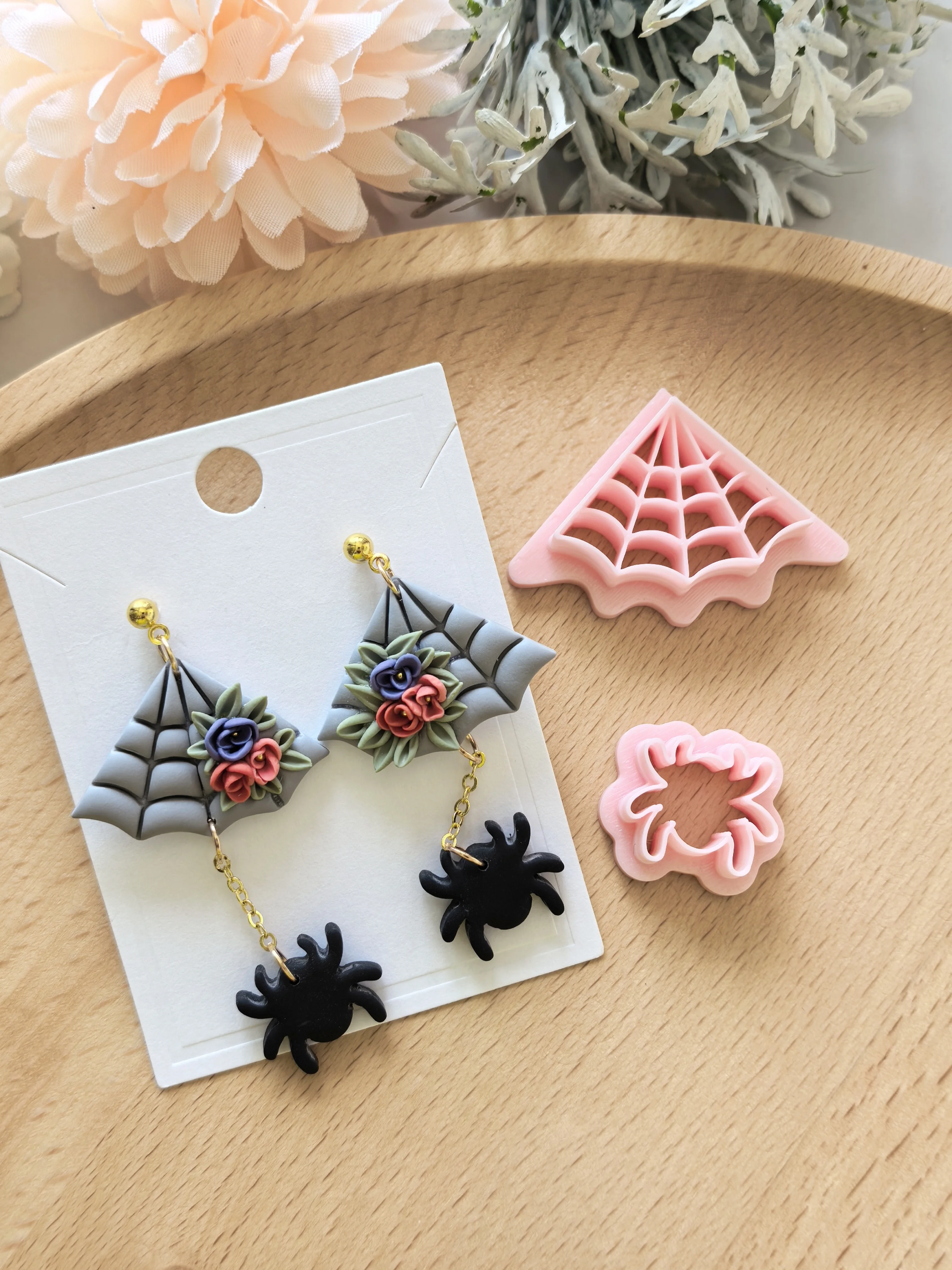 

Halloween Series Polymer Clay Cutters Mini Spider/Web Clay Cutting Molds DIY Earrings Jewelry Making Hand Tools