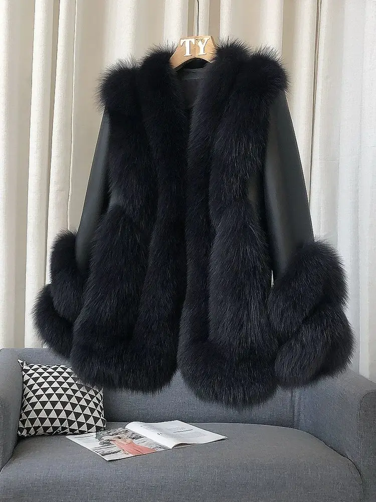 Whole Skin Fox Fur Grass Women's Mid length 2023 New Fur Integrated Sheep Skin White Duck Down Down Coat Winter
