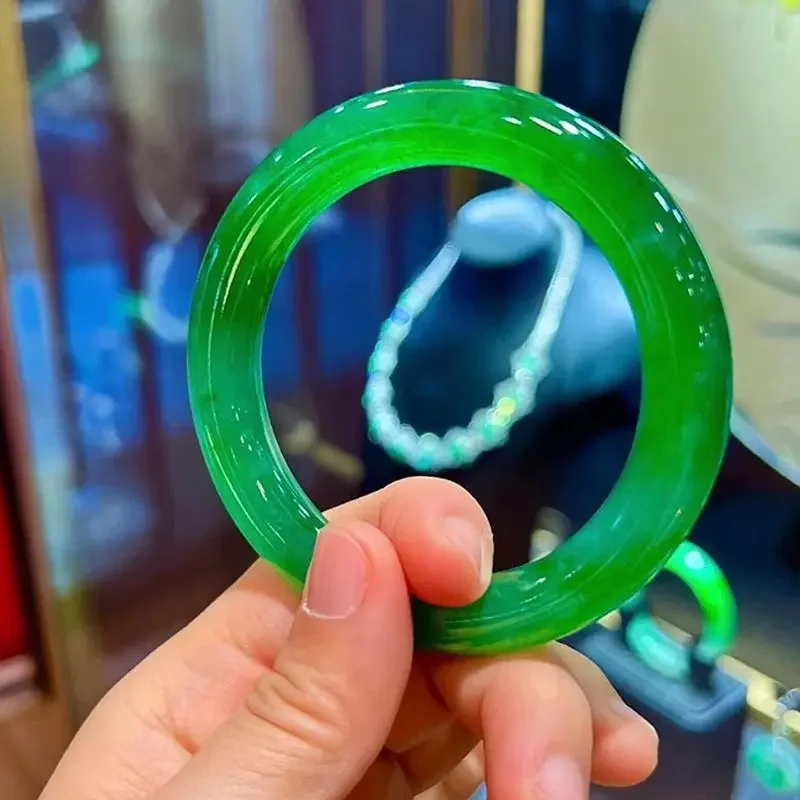 National color, natural fragrance, ice species, floating sun green, Myanmar jadeite jade bracelet, emperor green explosion