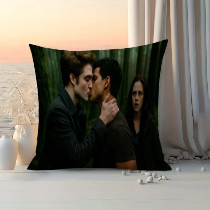 Custom 1pc Twilight Movie Throw Pillow Case - Edward & Bella Romantic Scene - Zipper Closure, Machine Washable - Twilight Saga