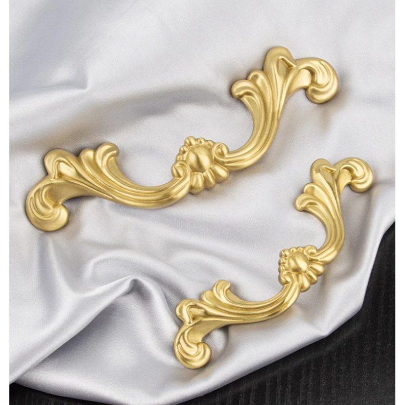 

Cabinets Antique Handles French Vintage Brass Handle Luxury Furniture Wardrobe Drawer Knob