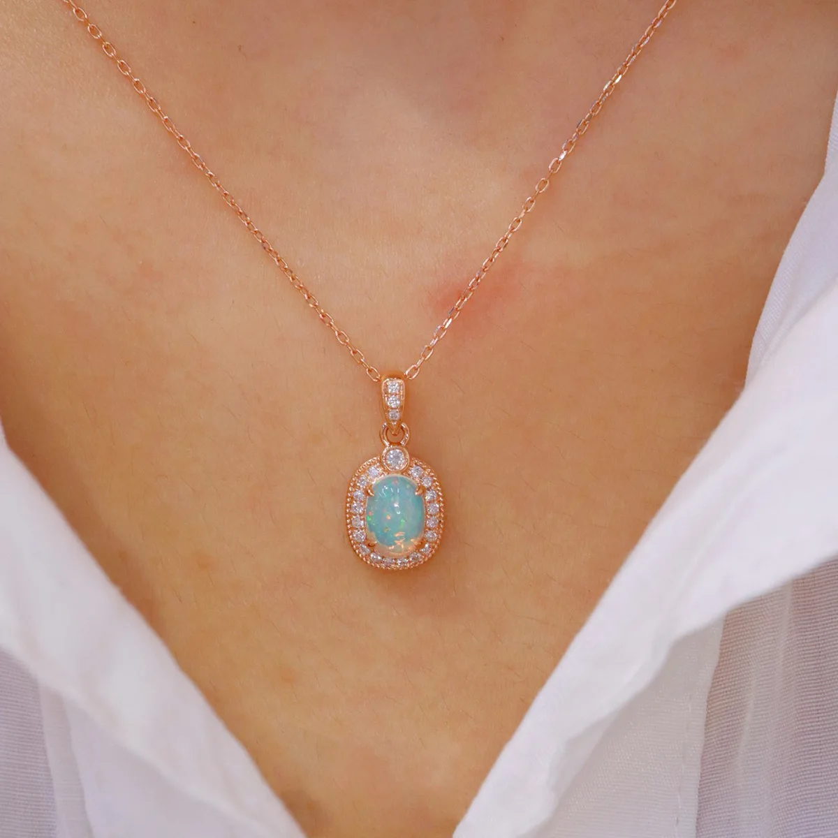 

Luxury 925 Silver Opal Fine Jewelry 18K Yellow/White Gold Vermeil Oval Fire White Opal Pendant Chain Necklace For Women Bijoux