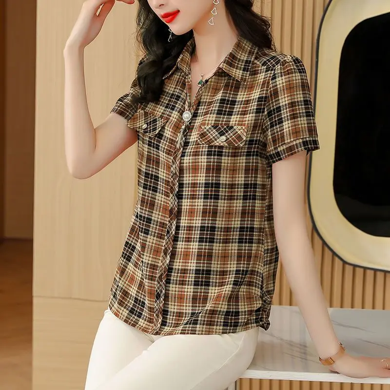 2023 New Summer Fashion Trend Minimalist Plaid Lapel with Studded Stitching and Fake Pockets Oversize Loose Casual Women\'s Shirt