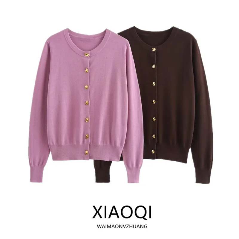 

2024 Autumn New Women's Simple Gold Button Decorated Long Sleeve Flat Needle Coat Sweet Style round Neck A-Line Knitted Sweater