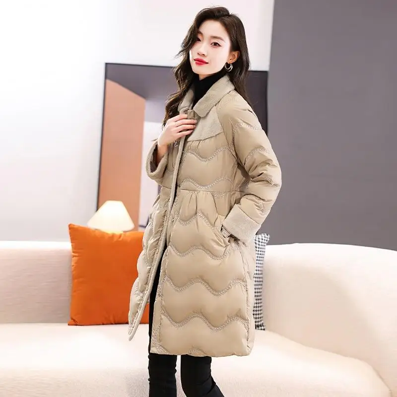 2024 European Winter New Women's Down Jacket Loose Commuter Collar Splicing Jacket