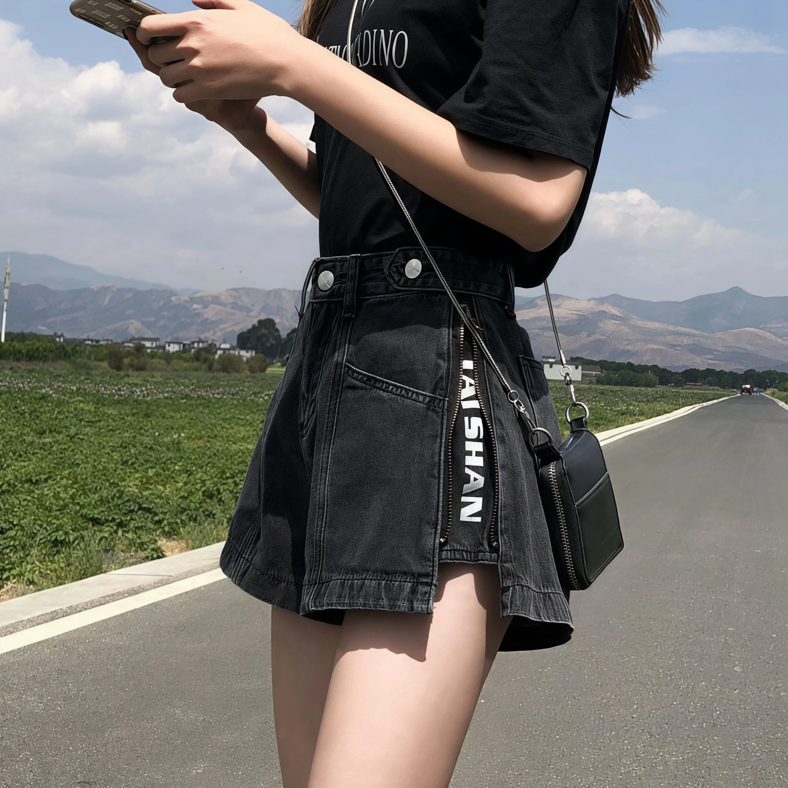Damen High-Waist Denim-Shorts Sommer Seitenreißverschluss Split-Buchstabendruck A-Linien-Shorts Lose Lässige Anti-Scheuer-Hot-Pants Streetwear – Detail 6