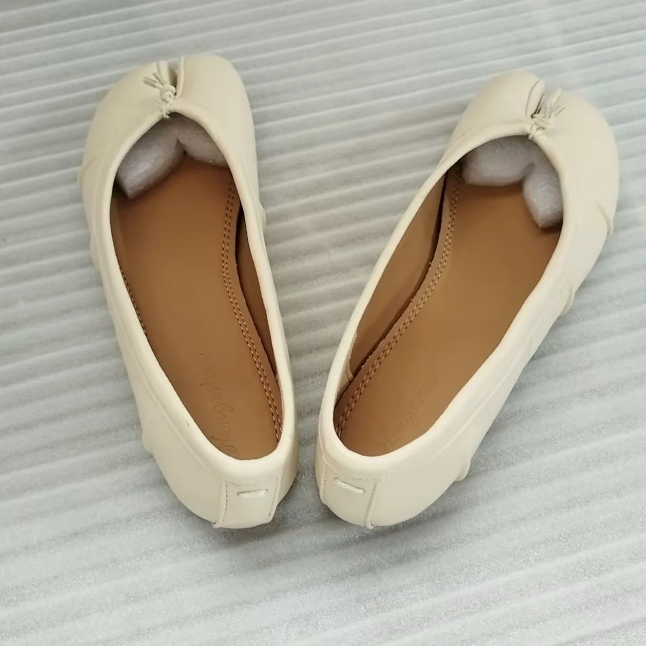 Echte Leder Tabi-Toe Ballerinas für Damen mit chinesischem Knoten, weiche Slip-On-Flachschuhe zum Gehen – Detail 29