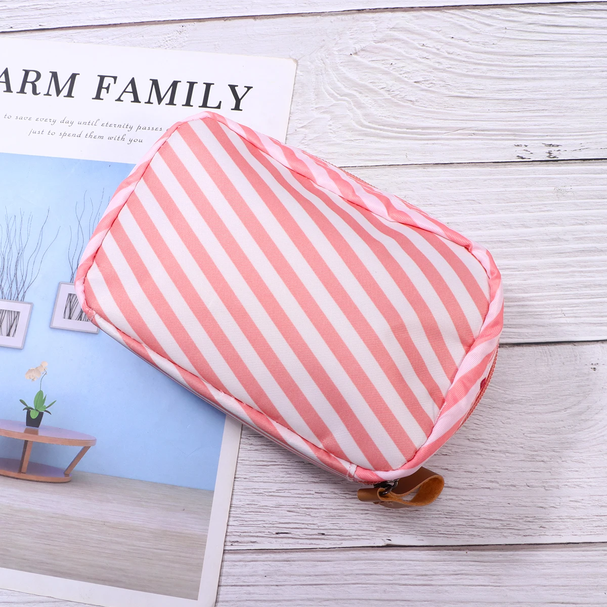 

Waterproof Bag Hanging Travel Toiletry Makeup Cute Portable