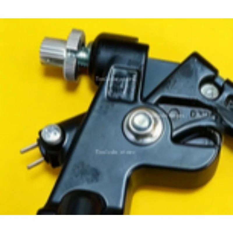 

Подходит для мотоцикла LF150-10S KPR150/200: ручка сцепления, рукоятка, левая ручка звукового сигнала.