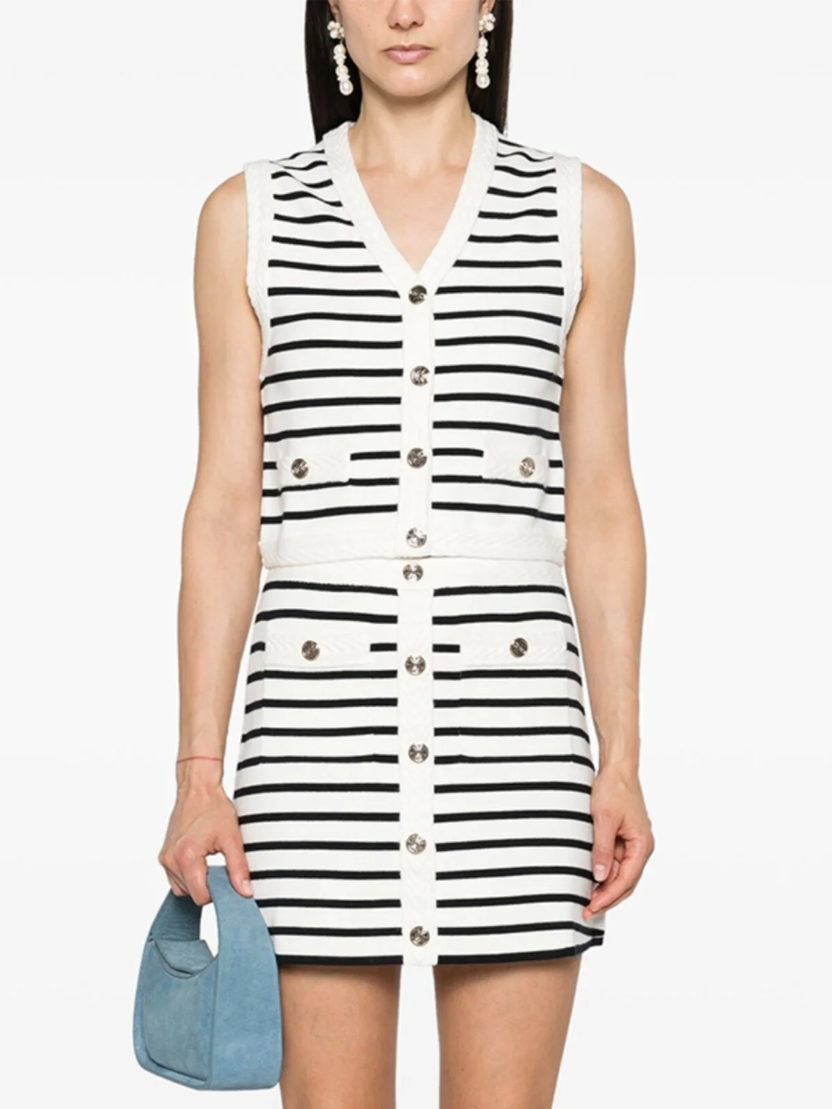 

Striped Knitted Women's Vest Early Autumn New Style Bloggers Choice Versatile Button Design Short Length V-Neck Chinese Brand