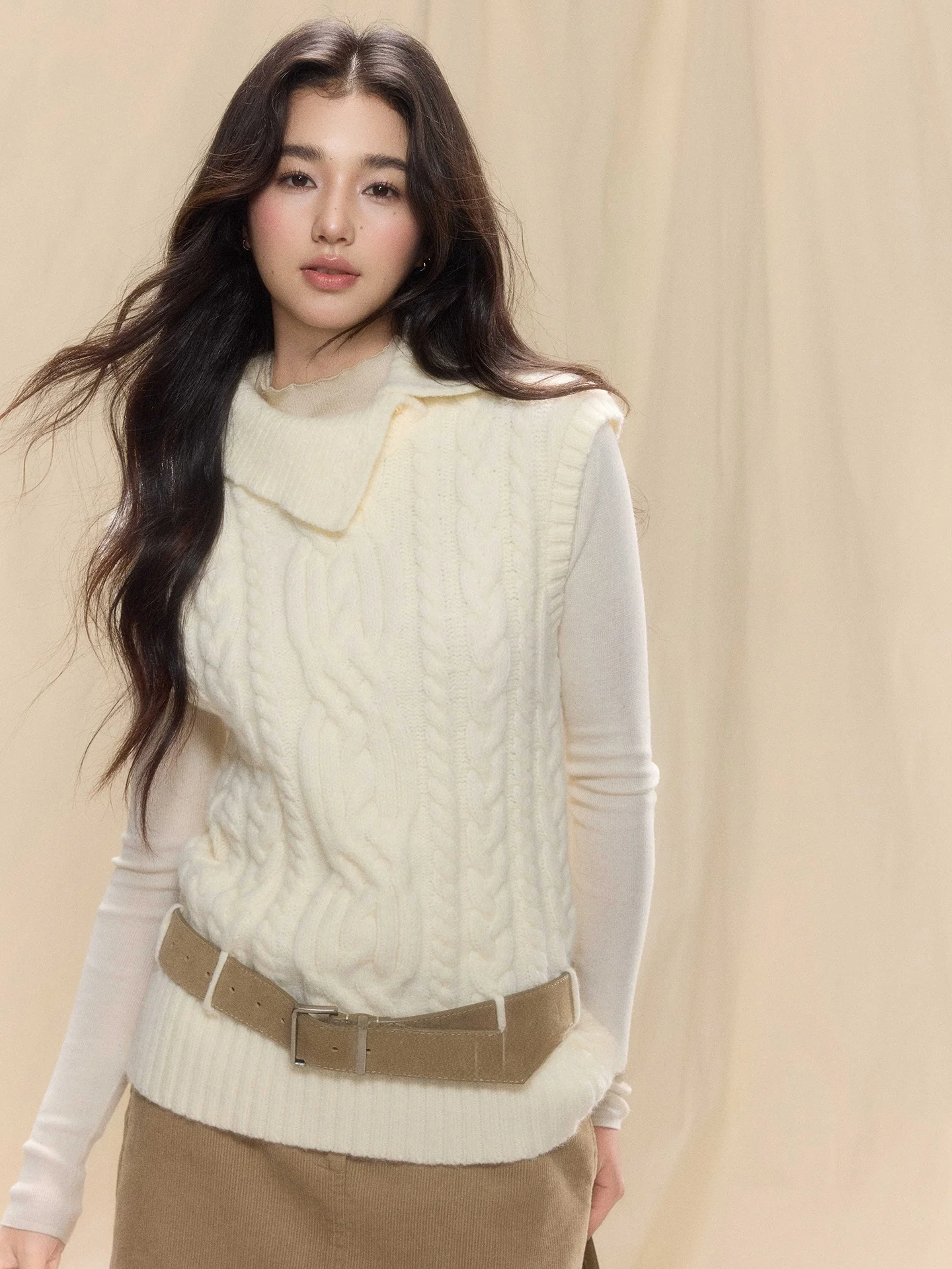 

Женский свитер uTiao Svel с дизайнерским воротником-стойкой, узором «косичка» и коротким рукавом, вязаный топ-майка для повседневной носки