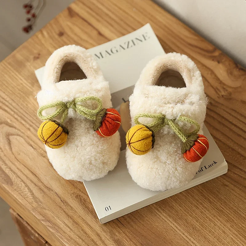 

Girls Warm Shoes Suede Fashion Sweet Kids Flat Shoes Comfortable Non-slip 2025 Winter New Baby Princess Shoes Soft Sole Cute