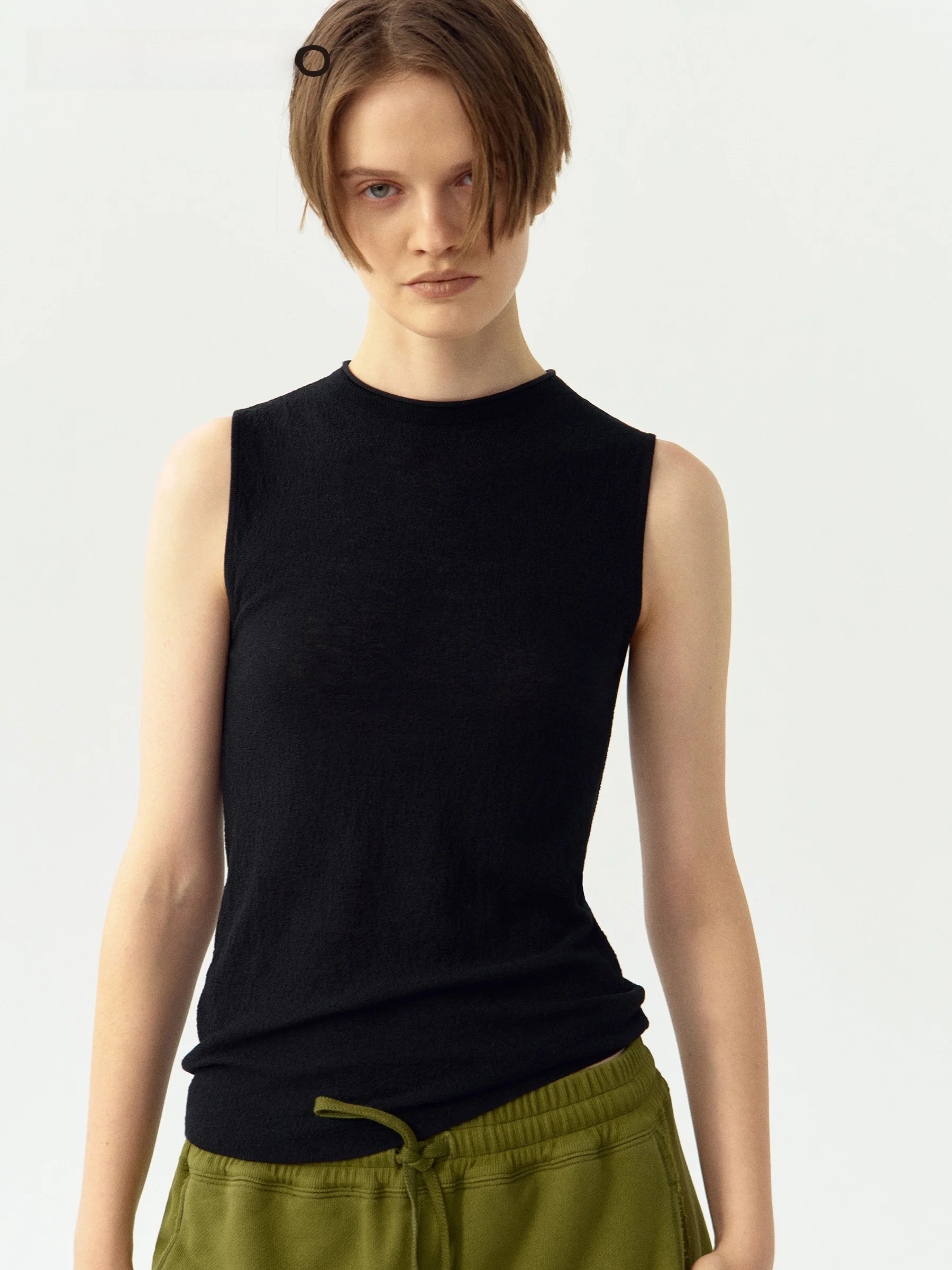 VERMO Comfortable Lenzing Rayon Silk Wool Blend Half High Collar 3D Texture Knitted Vest Women's Slim Fit Outerwear