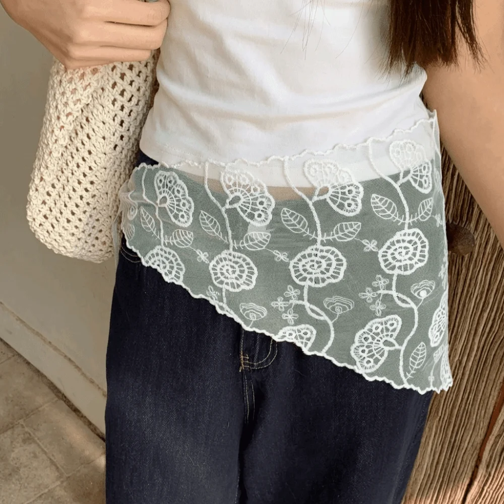 

White Lace Triangle Belt Elegant Slimming Cut Korean Lace Apron Triangular Shape Layered Design Belted Overlap Scarf Photography