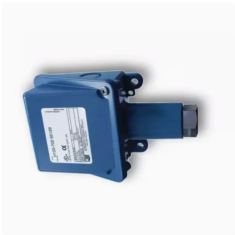 

New Original Pressure Switch H100-524 H100-706 H100-703 H100-701 H100-610 H100-189 H100-192 H100-190 H100-194 H100-521 H100-171