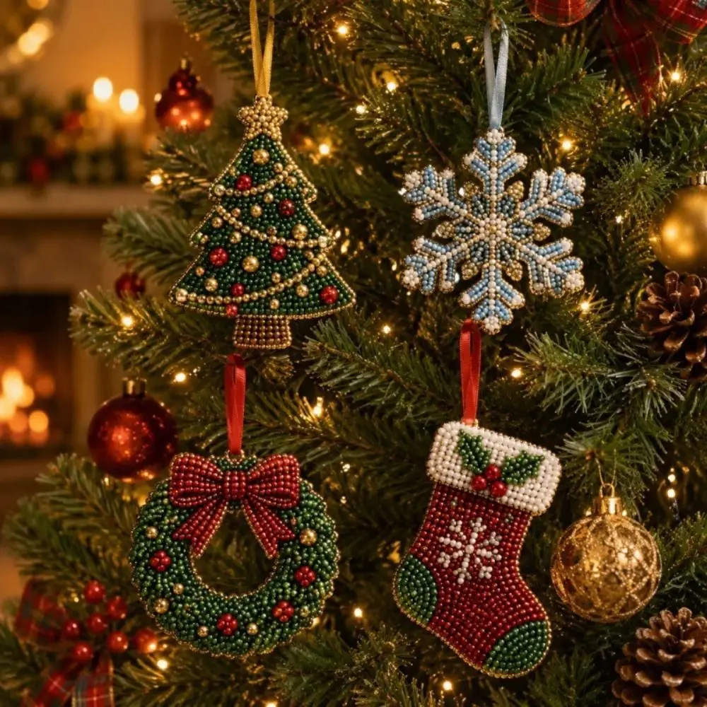 4-Piece Set Christmas Beaded Ornaments Kit Snowflake Design Christmas Themed Beading Craft Set Wreath Design Beginner Friendly