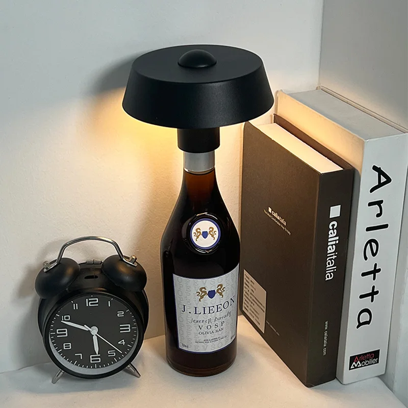 Newly Designed Wine Bottle Table Lamp Light Luxury Inductive Rechargeable Table Lamp Study Restaurant Decoration LED night