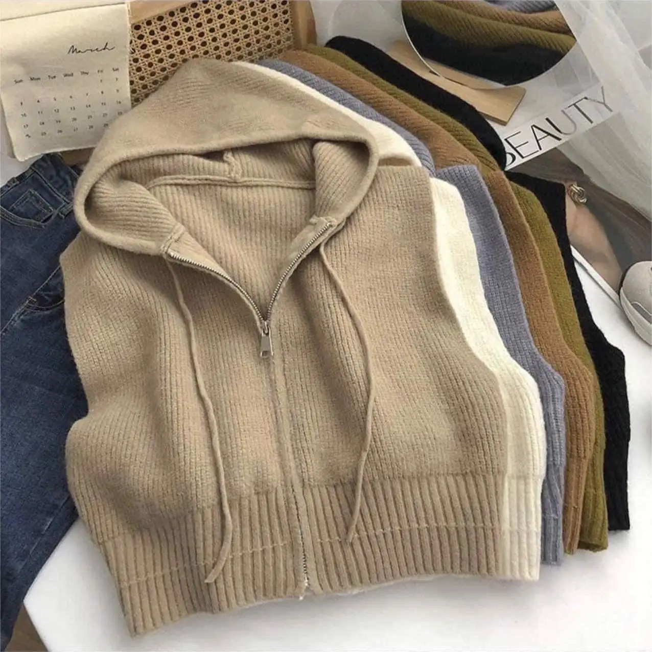 Retro Hat Ladies Mini Top Vest Knitted Spring Autumn Women Clothes Scarf Shoulder Folding Top E1348