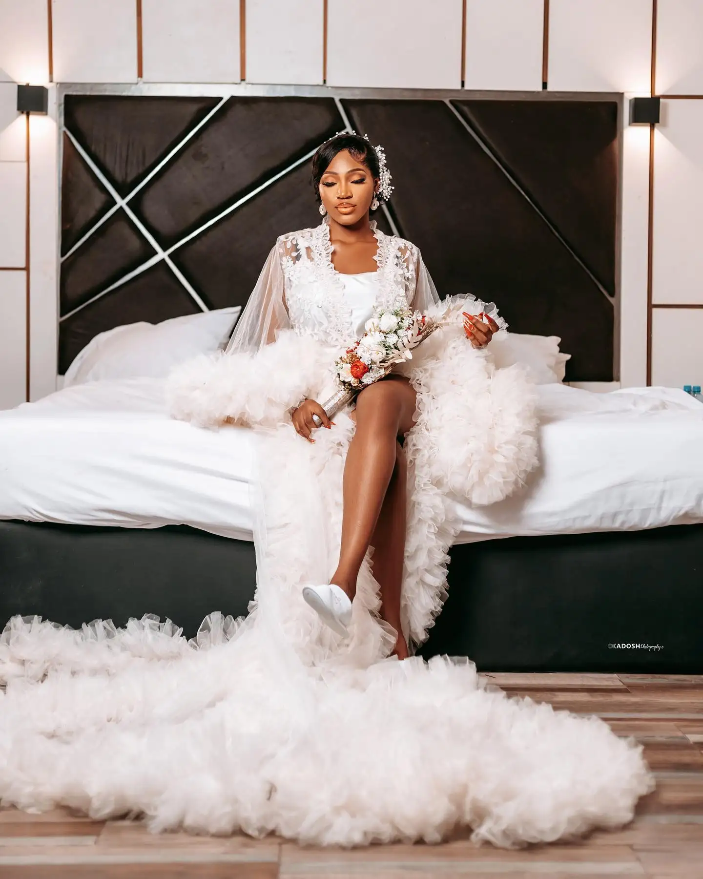 カスタマイズされたブライダルマタニティドレス、写真撮影用ローブ、パフスリーブ、ふわふわチュールガウン、女性用バスローブ