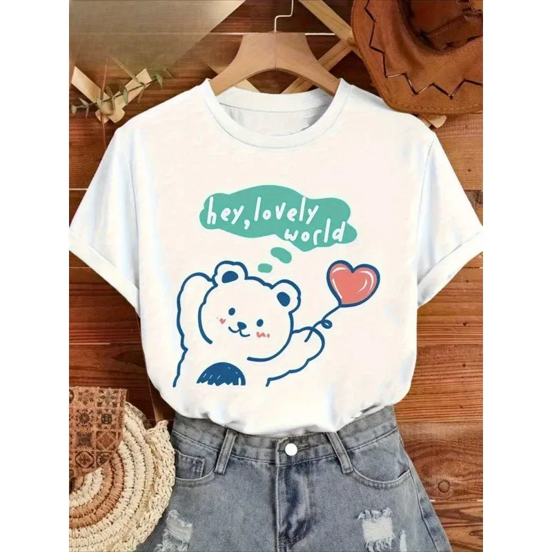 

Женская футболка с круглым вырезом, милым плюшевым мишкой и воздушным шаром в форме сердца. Эй Милые мировые цитаты. Повседневный стиль. Модный стиль.