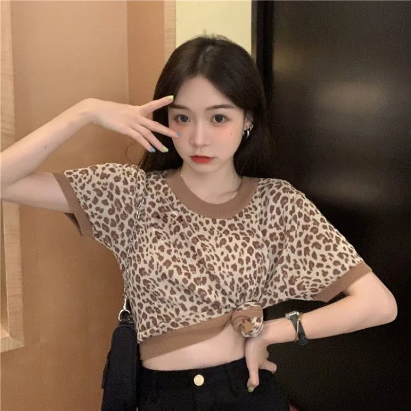 

Knitted T-shirts Women Vintage Chic Leopard Sexy Ulzzang Summer Loose Simple O-neck All-match Sweet Female Harajuku Cropped Tops