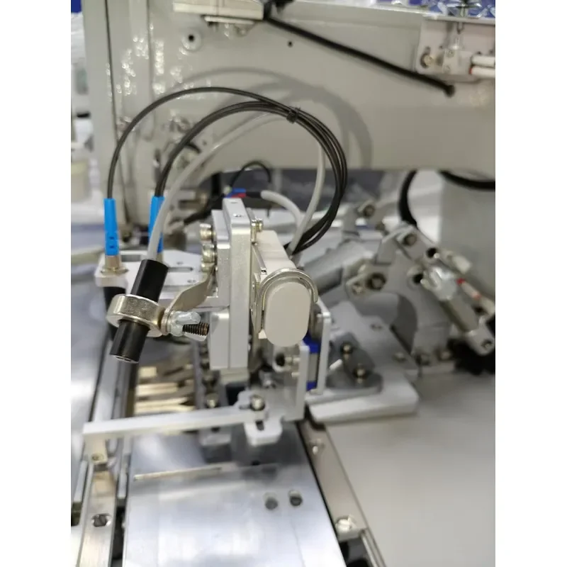 Zuoma New High Speed Stainless Steel Pneumatic Automatic Adaptive Back Buckle Machine Engine Core for Bra Making High