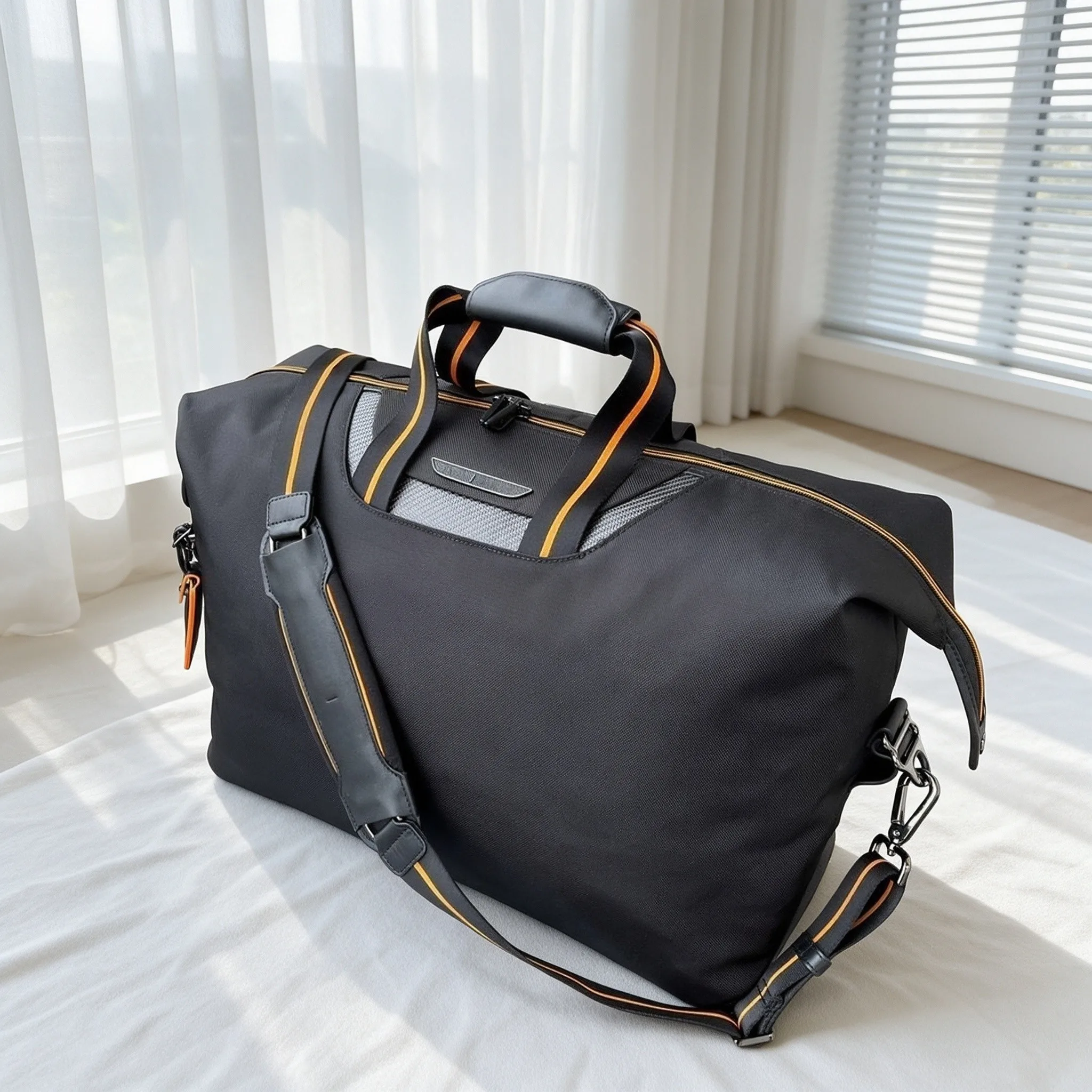 Multi-functional Duffel Bag for Men, Hand Carry Briefcase Travel Bag for Business Use