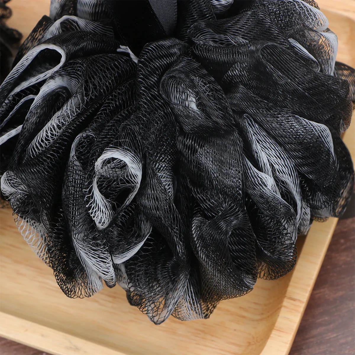 

Набор из 2 больших сетчатых мочалок для душа: отшелушивание, успокоение кожи, нежное очищение с использованием геля для душа и мыла, с веревкой для подвешивания, для мужчин и женщин