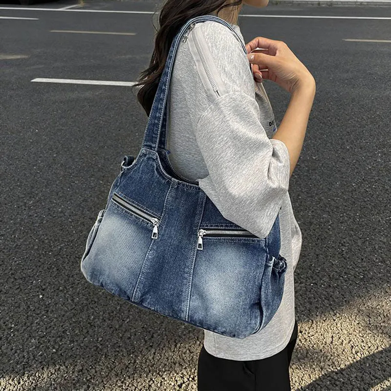 Ladies' Handbag 2026 New Fashionable Commuter Tote Bag Personalized Lightweight Shoulder Bags Casual Minimalist Crossbody Bags
