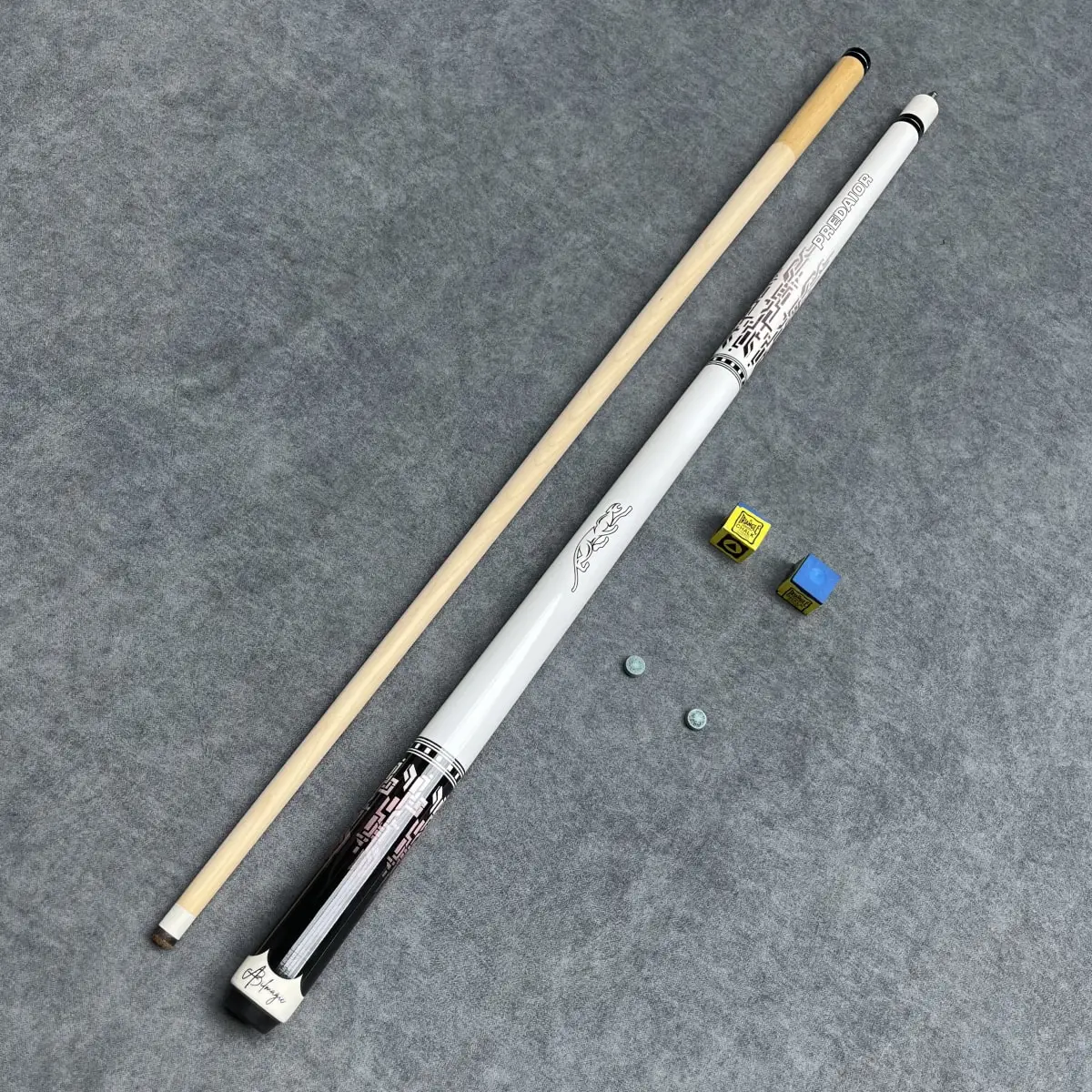 

2025Low MOQ Spot Sales Cheap Wooden Pool Cue