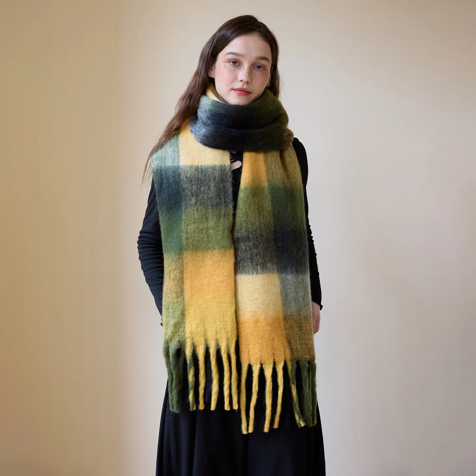 

Зима 2025 года, новый внешнеторговый женский шарф в клетку с имитацией кашемира, утолщенный простой теплый белый классический шарф с кисточками, шаль