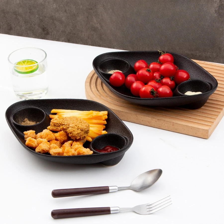 

Black Snack Oval Plate Minimalist Ceramic Dish Irregular Dumpling Plate with Sauce Dish