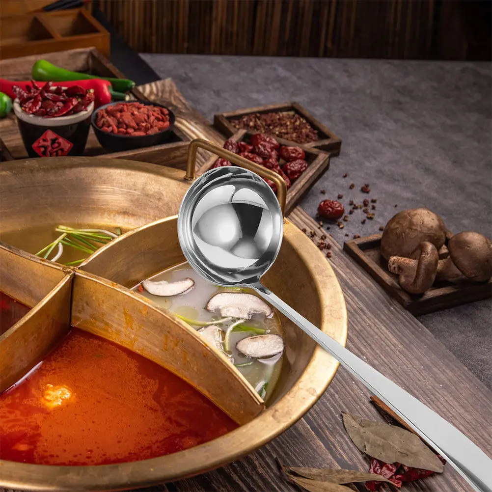 Cuchara de sopa de acero inoxidable de alta resistencia, ergonómica, con mango largo, de gran capacidad, para remover, servir y cucharar en ollas calientes.