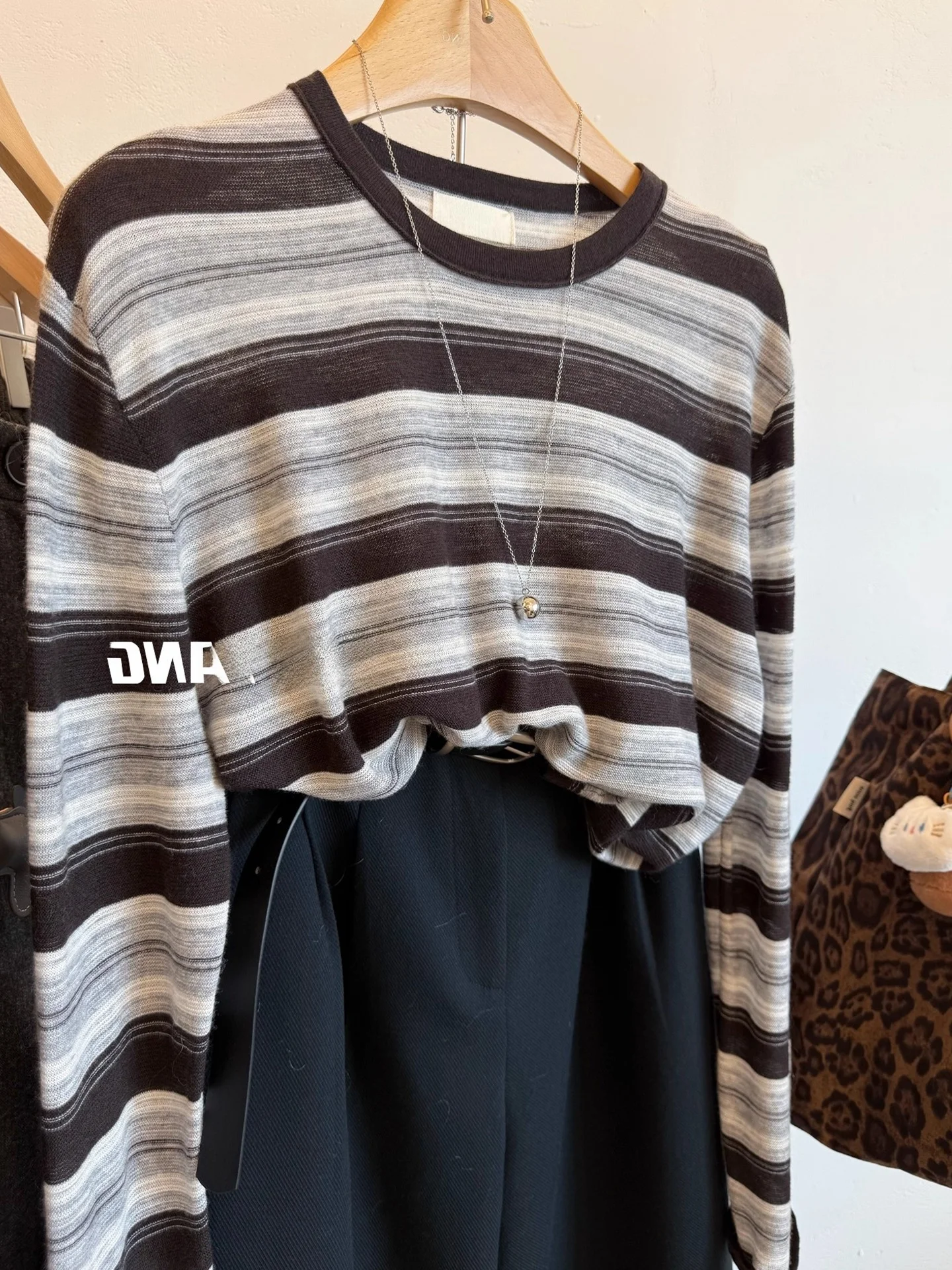 

Retro Color Block round Neck Knitted Sweater Long Sleeve Comfortable Striped Base Shirt Unique Style Korean Fashion Autumn Top