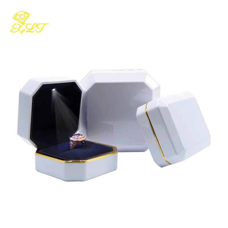 High-End achteckige Farbe Schmucks cha tulle LED Licht Ring Box kreative Ring Halskette Verpackung Geschenk box personal isierte Box für Ring