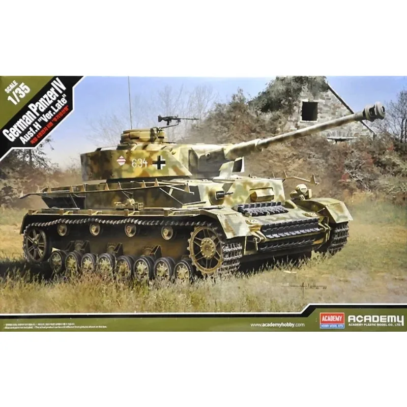 Academy   Panzer IV Ausf. H (late) 1/35 Scale Plastic Assemble Model Kit 13528