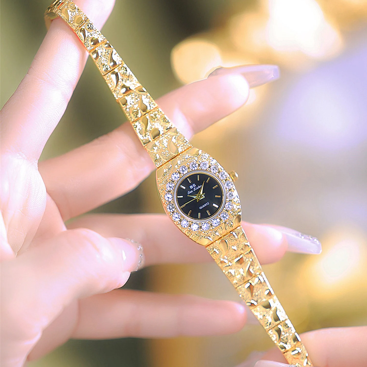 Luxury Diamond Women\'s Watches High Quality Golden Bracelet Fashion Quartz Wristwatch Ladies Watch Dress Gifts montres femmes