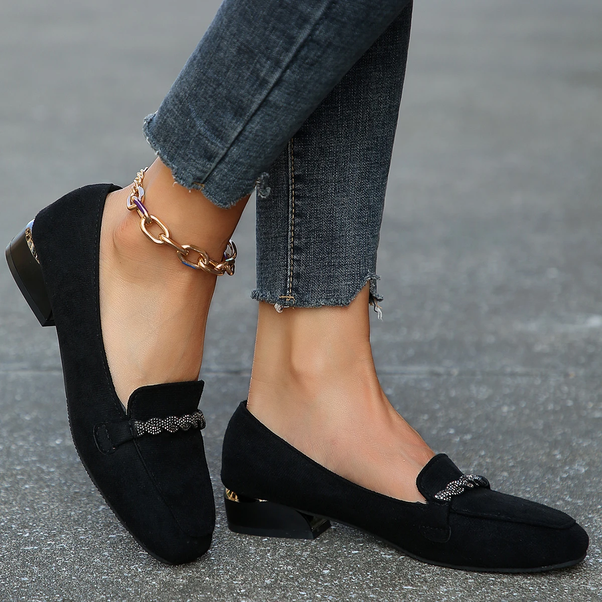 New Crystal Chain Flock Loafers Women Low Heels Shoes Espadrilles Women Shoe Ballerina Retor Square Toe Nubuck Velvet Moccasins