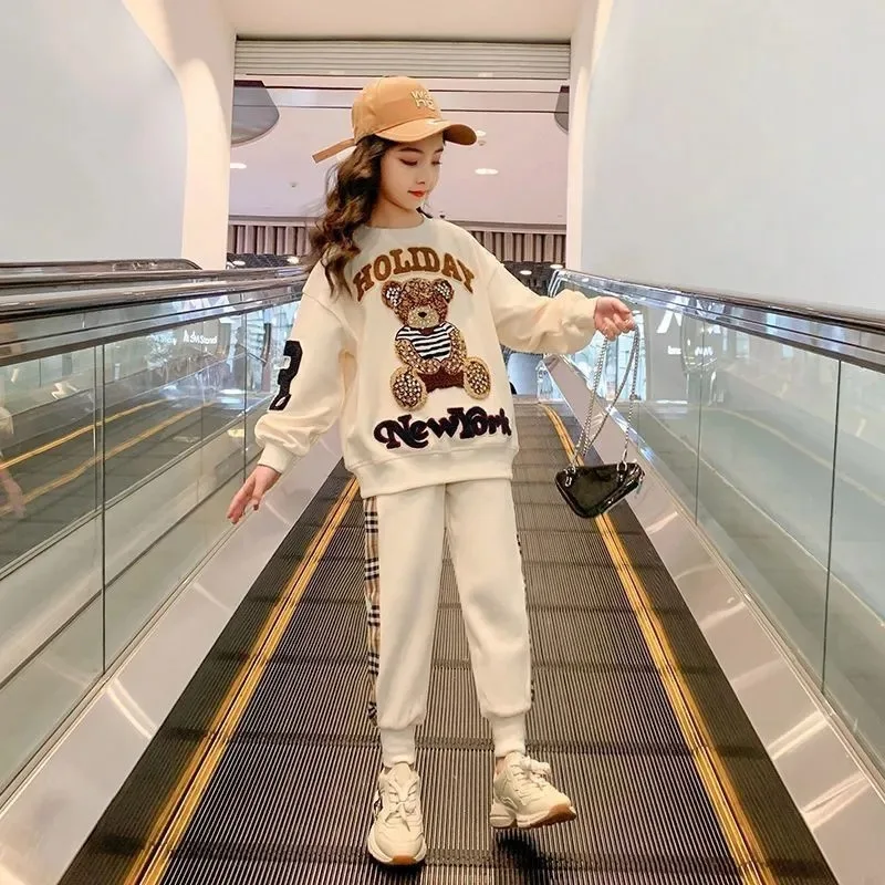 

2023 new autumn winter Teens Clothes Children Set bear Print loose sweatshirt t shirt + straight plaid Pant Suit Korea tracksuit