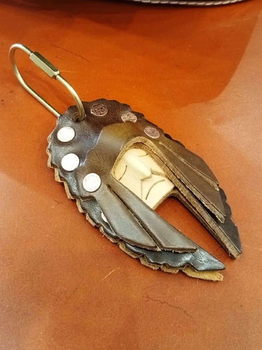 accessoire-de-sac-en-cuir-de-tannerie-vintage-halloween-motif-tete-de-chef-indien-en-cuir-veritable-article-decoratif-a-suspendre-pour-sac-a-main