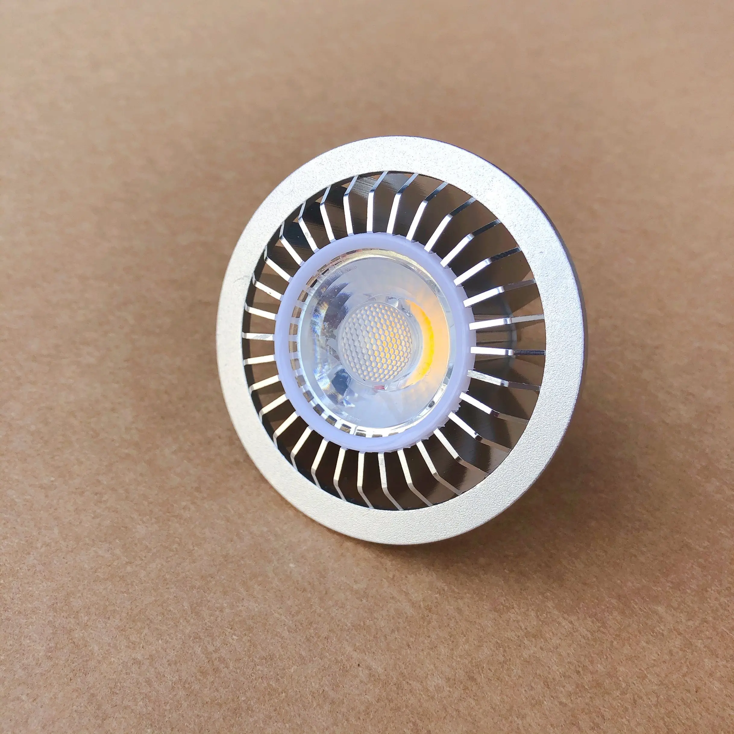 Imagem -02 - Lâmpada do Teto Led Downlight Spotlight Luz Regulável 7w Ar70 dc 12v ac 110v 220v Ba15d Gu10