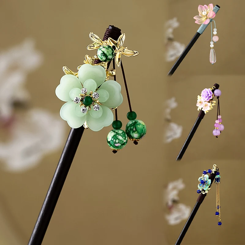 Women Tassel Step Shaking Wooden Hair Stick Hairpins Vintage Chinese Style Flower Chopstick Headdress Jewelry Hair Accessories